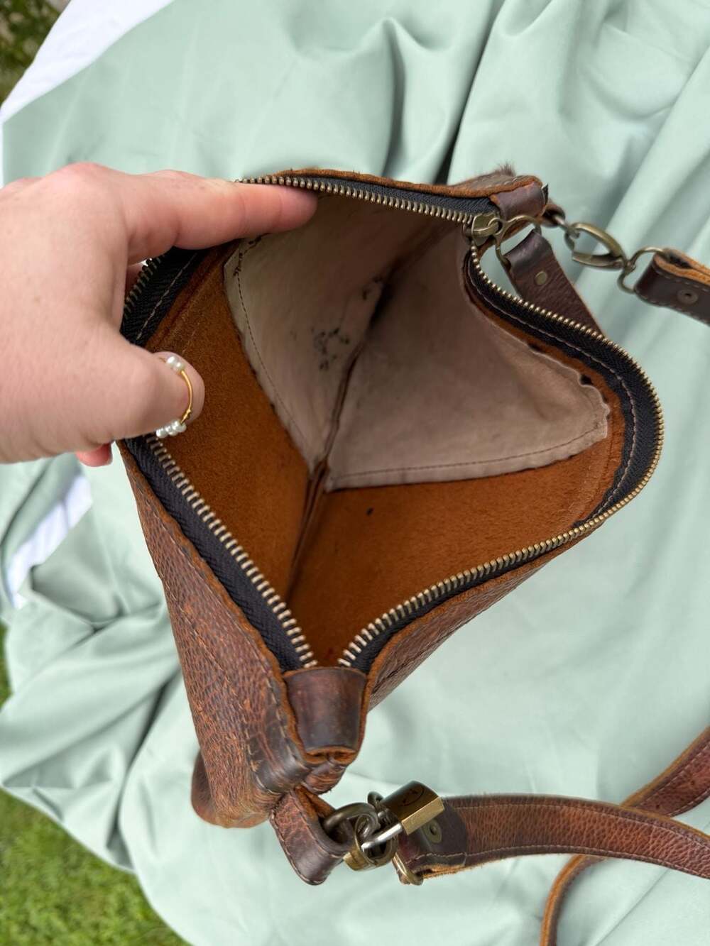 American Darling Distress Leather and Cheetah Print Hair on Hide Crossbody Bag - Picture 3 of 3